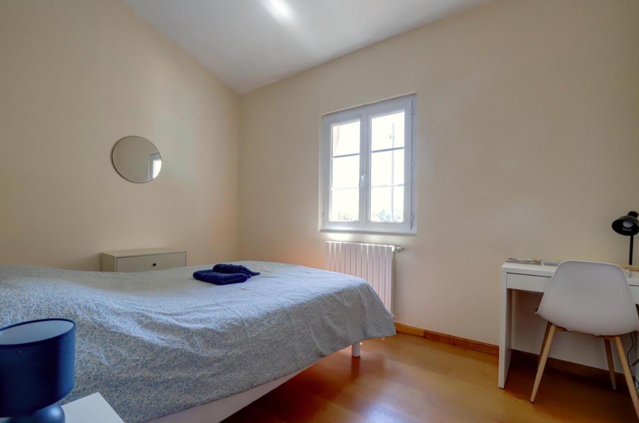 Gite La Grappe Occitane - 14 Personnes - Piscine Privee Ambres 외부 사진